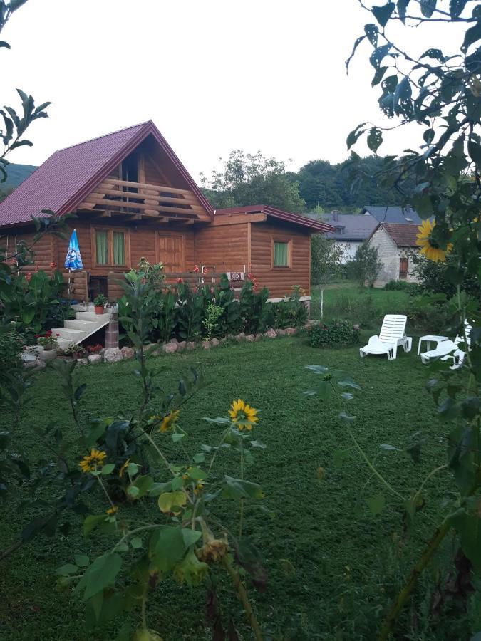Wooden House "Una" Kulen Vakuf Exterior foto